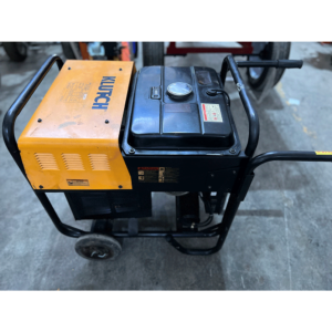 Soldadora/generador de arco Klutch 4500K -seminuevo